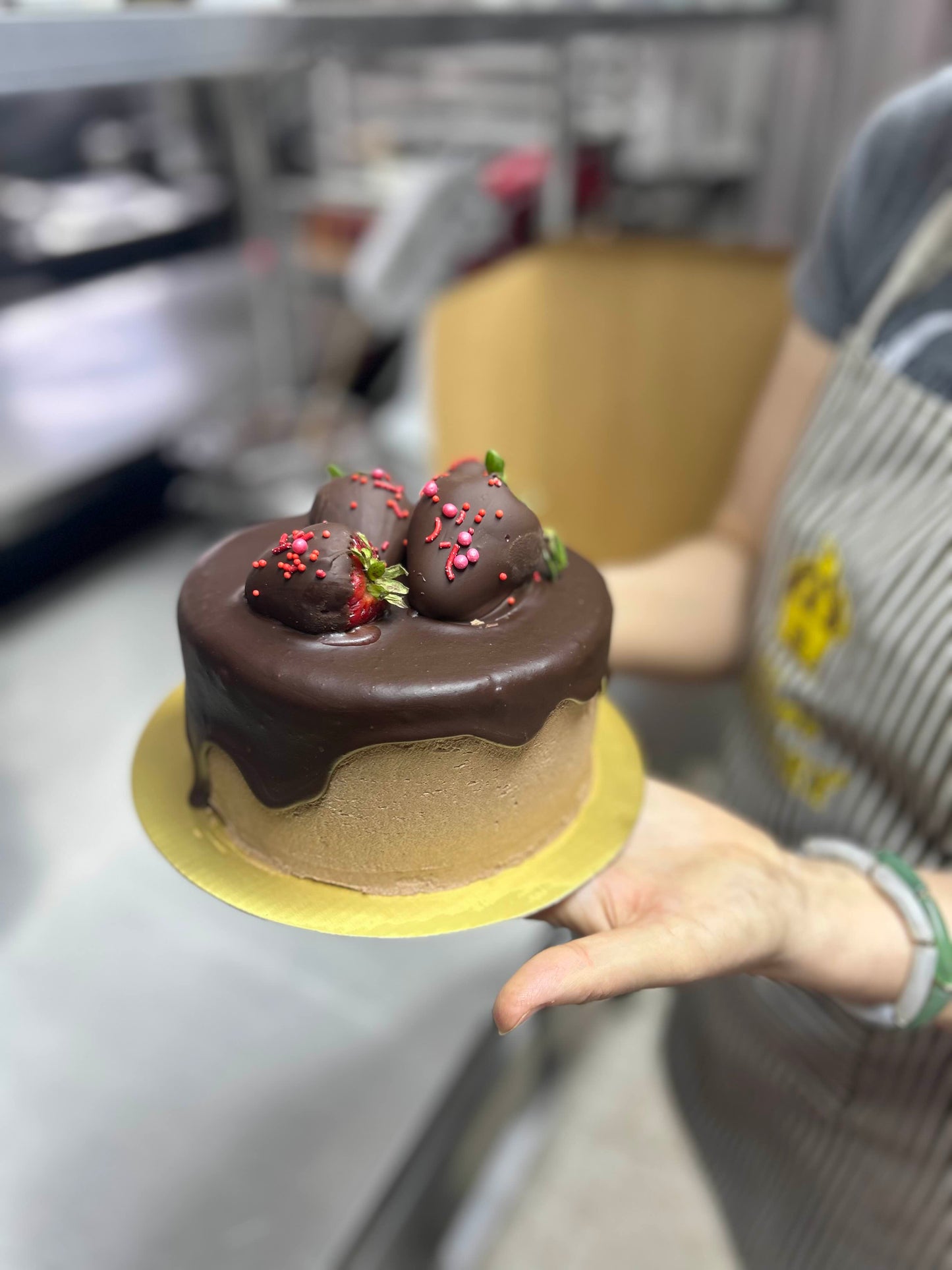 Chocolate Cake With Strawberries